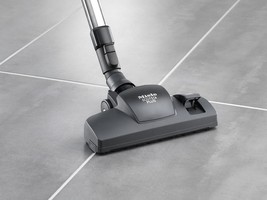 DODATKI-ZA-SESALNIKE-4/SBD660-3-MIELE-KRTACA-ZA-SESALNIK_1