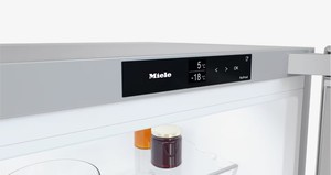 Hladilni-aparati-in-vinske-vitrine/kfn4377cd-4