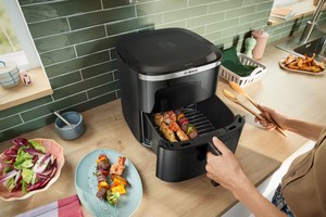 Multipraktiki-kuhinjski-roboti/26082590_BO-AirFryer_Serie6_PiU_Skewers_def