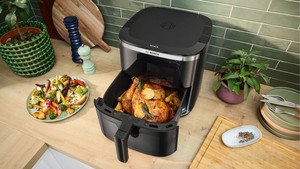 Multipraktiki-kuhinjski-roboti/26368257_BO-AirFryer_Serie6_MAF6_Chickenx1800_def
