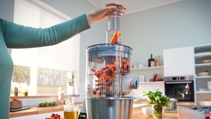 novo-uvozeni-izdelki/20793070_BSH-EN_BO_FP_U11_MUM5XL72_General_SecImg-06x900px_def